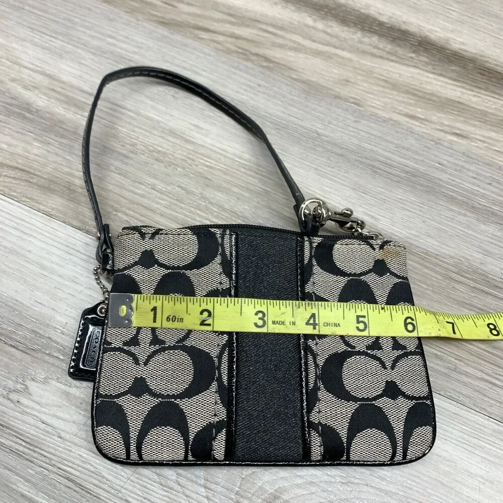 SIGNATURE SMALL WRISTLET (COACH F49174)‎ BLACK